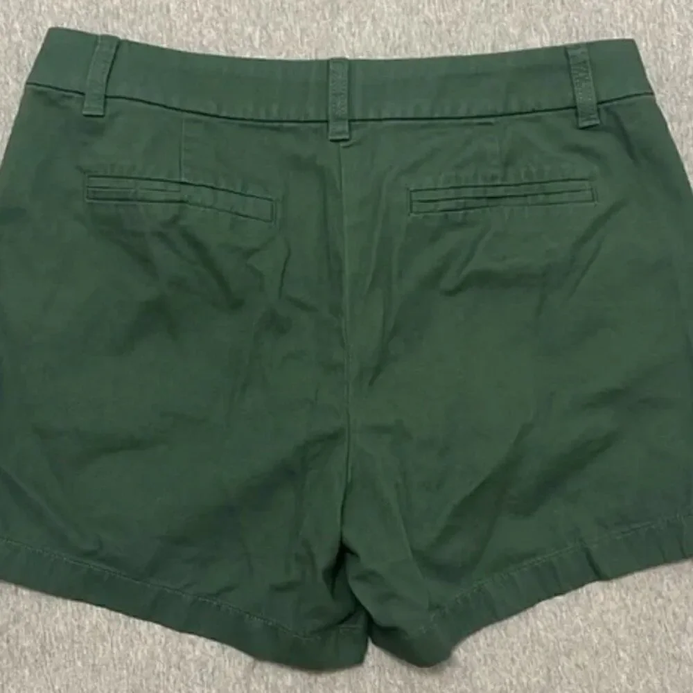 J. Crew Factory 5" classic chino short in green NWOT size 12 - Picture 3 of 10